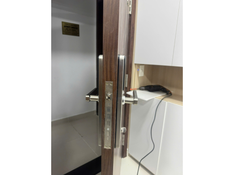 Khóa cửa thông minh Ultralock H3