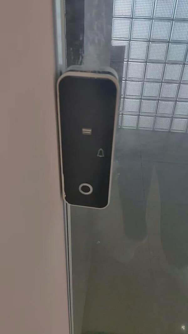 Khóa Vân Tay Dành Cho Cửa Kính Cường Lực Ul F10